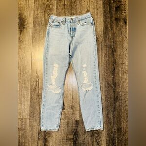 Levi’s Woman’s Wedgie Straight LegLight Blue Distressed Women Jeans